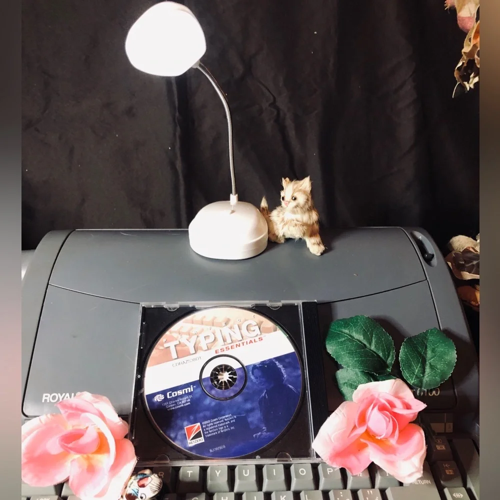 Perfect Typing Essentials / CD - Picture 1 of 8